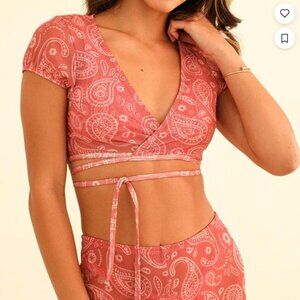 Dippin' Daisy's Women's Pink Crop-top